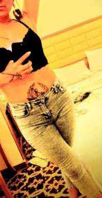 Alev-alev orijinal resimli kadın Asu