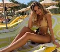 Arsız eve gelen bayan Menekşe