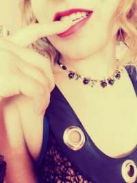 Arsız eve gelen escort Nağme