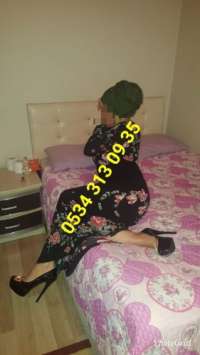 Arsız gerçek fotoğraflı kız Parla