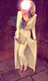 Arsız gerçek fotoğraflı kız Parla