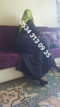 Arsız gerçek fotoğraflı kız Parla