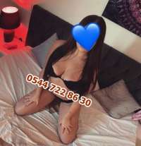 Ateşli dansöz kız Nağme