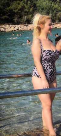 Ateşli genç hatun Güher