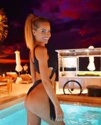 Ateşli kendi yeri olan bayan Fulya