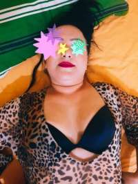 Ateşli sarışın bayan Ayla