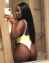 Baştan çıkaran beyaz tenli bayan Muazzez