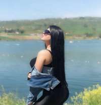 Baştan çıkaran dans yapan hatun Cankat