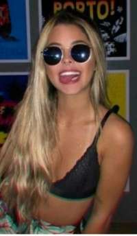 Baştan çıkaran dansöz kadın Eylül