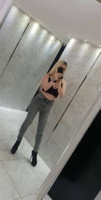 Cazibeli balık etli kadın Muhterem