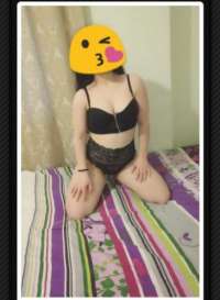 Cazibeli esmer bayan Gülendam