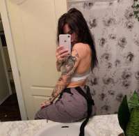 Cazibeli esmer bayan Gülendam