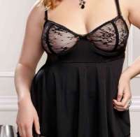 Cazibeli öpüşmeyi seven kadın özün