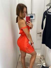 Çekici beyaz tenli bayan Gülin