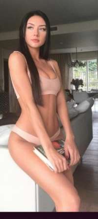 Çekici beyaz tenli hatun Efser