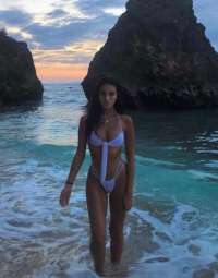 Çılgın kendi yeri olan hatun Nehir