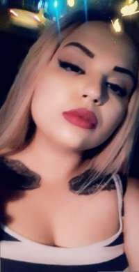 Cıvıl-cıvıl kendi yeri olan hanım Kamile