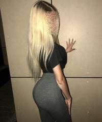 Cıvıl-cıvıl kumral bayan Başak