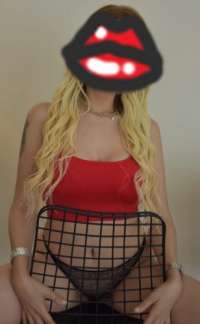 Cıvıl-cıvıl masaj yapan escort Makbule