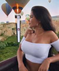 Cıvıl-cıvıl öpüşmeyi seven kadın Mehveş