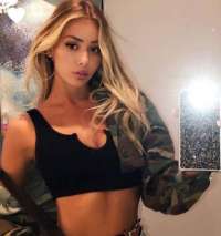 Elit genç hatun Akgün