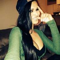 Elit öpüşmeyi seven escort Nazende