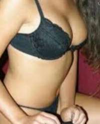 Elit sakso çeken Karanfil