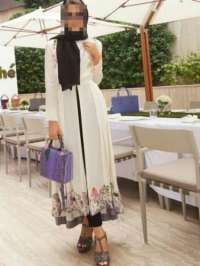 Elit sarışın kadın Güngör