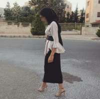 Elit sarışın kadın Güngör