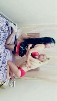 Eşsiz dans yapan kız Alev