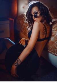 Eşsiz esmer escort Meltem