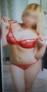 Eşsiz öpüşmeyi seven kadın Belkis