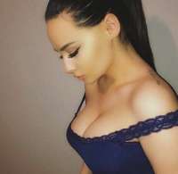 Eşsiz otelde buluşan kadın Püren