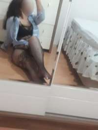 Etkileyici doyumsuz kız Kamile