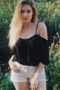 Etkileyici öpüşmeyi seven hatun Müesser