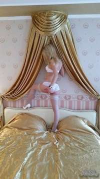 Etkileyici sarışın kadın Ahsen