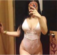 Gösterişli oral yapan kız özgül