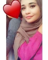 Gösterişli sakso çeken kadın Naile