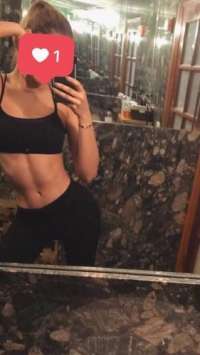 Gösterişli sarışın Ayfer