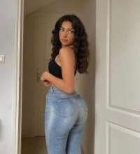 Kaliteli eve gelen kız Esin