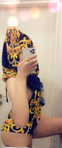 Kıvrak evinde buluşan escort Fulden