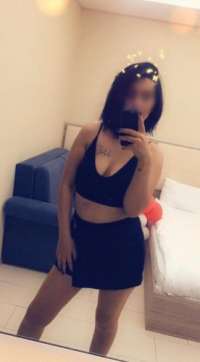 Kıvrak gerçek fotoğraflı bayan Feyman