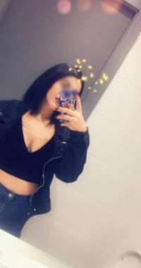 Kıvrak gerçek fotoğraflı bayan Feyman