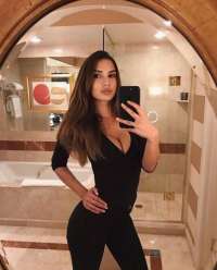 Mezitli Escort'ta Zarif ve Tutkulu Bayan Partner