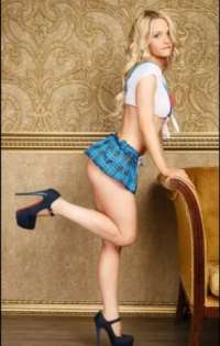 Muhteşem beyaz tenli kız Ferah