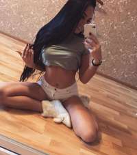 Neşeli deneyimli kız Afife