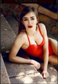 Neşeli gerçek fotoğraflı hatun Narin