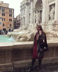 Olağanüstü balık etli kız Berna