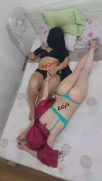 Olağanüstü dans yapan bayan Meriç