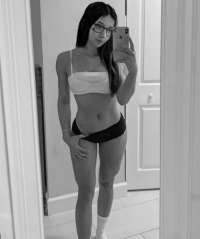 Olağanüstü dans yapan escort Nida